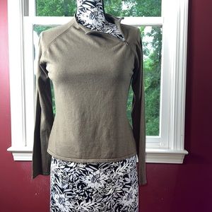 c'est city knits stretch olive top